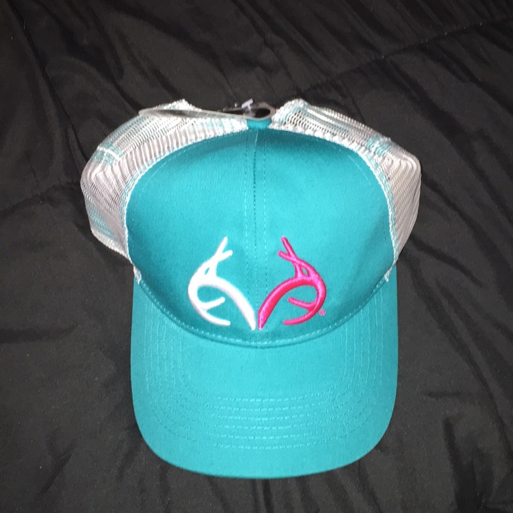 Real tree outfitters hat
